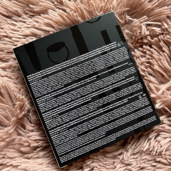 BOBBI BROWN Pretty To Go Kit - Picture 10 of 10